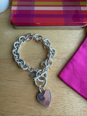 Best Silver Chunky Silver Tone Link Chain Heart Charm Bracelet 8” – Anniversary